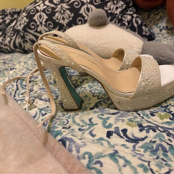 Pearl Rhinestone Heels - Picture 5 of 5